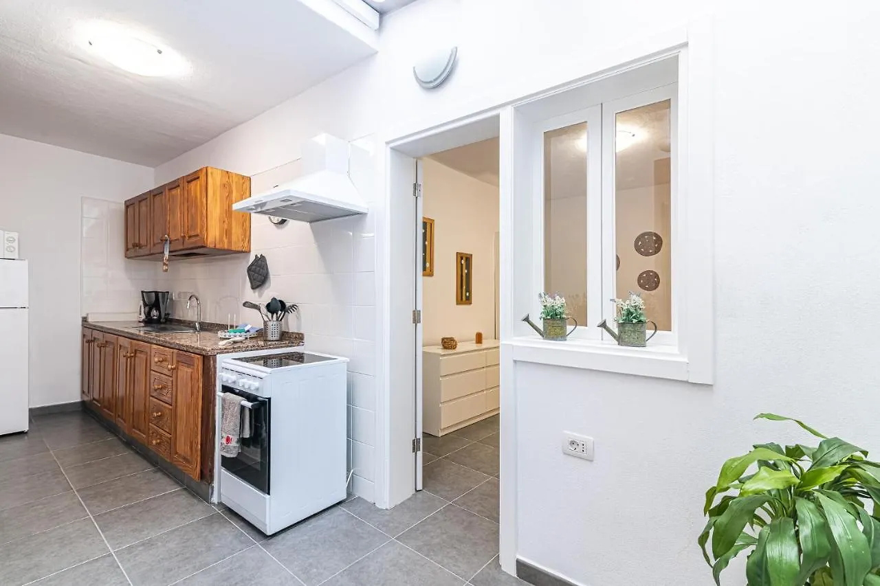 Acogedor Apartamento En La Listada Cercano A La Playa By Alterhome 0*,  西班牙